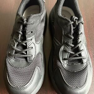 Amazon Black Women's Athletic Shoes